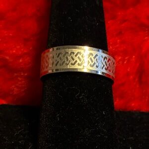 Intricate Silver Band Ring